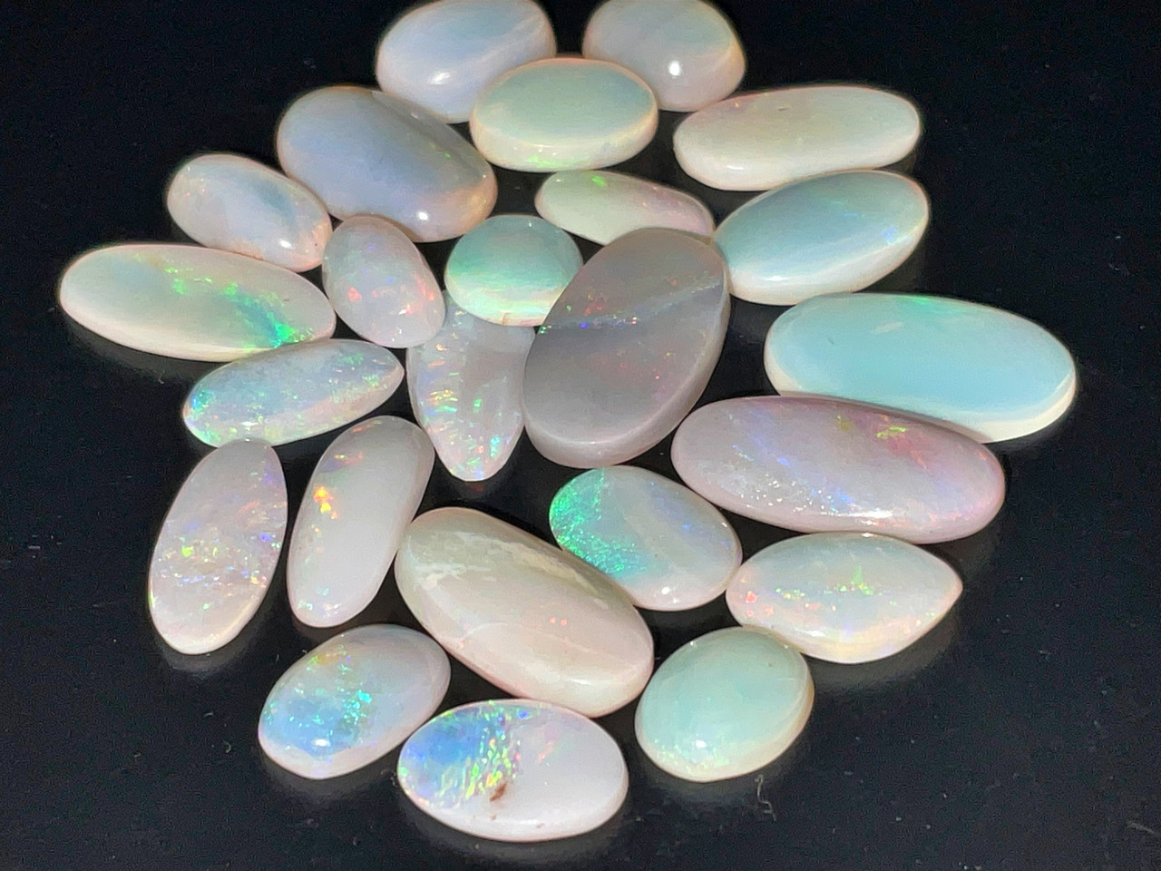 Multicolour Australian Coober Pedy Opal 24 Pc 36.65 Carat